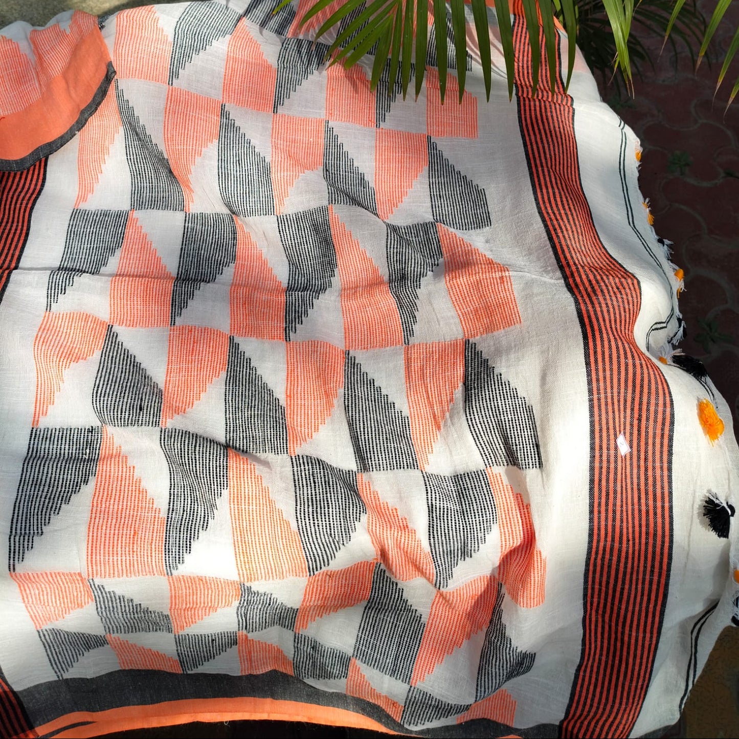 Handloom linen ganga jamuna border saree