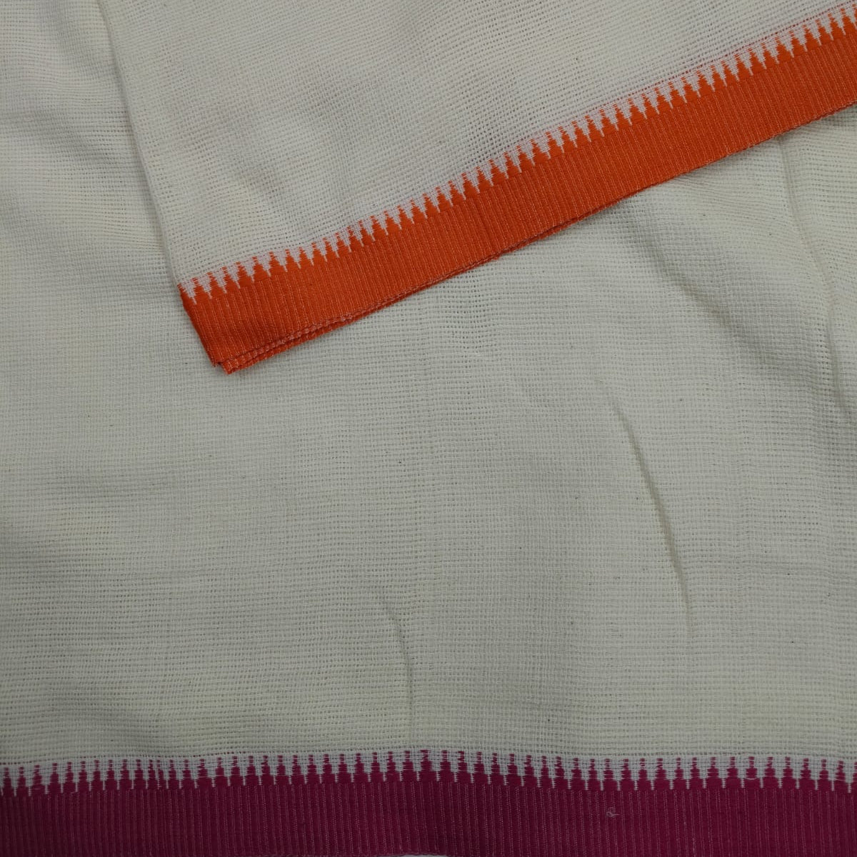 Airy Breathable Handloom mark pure cotton saree with Blouse. Ganga Jamuna border, small border