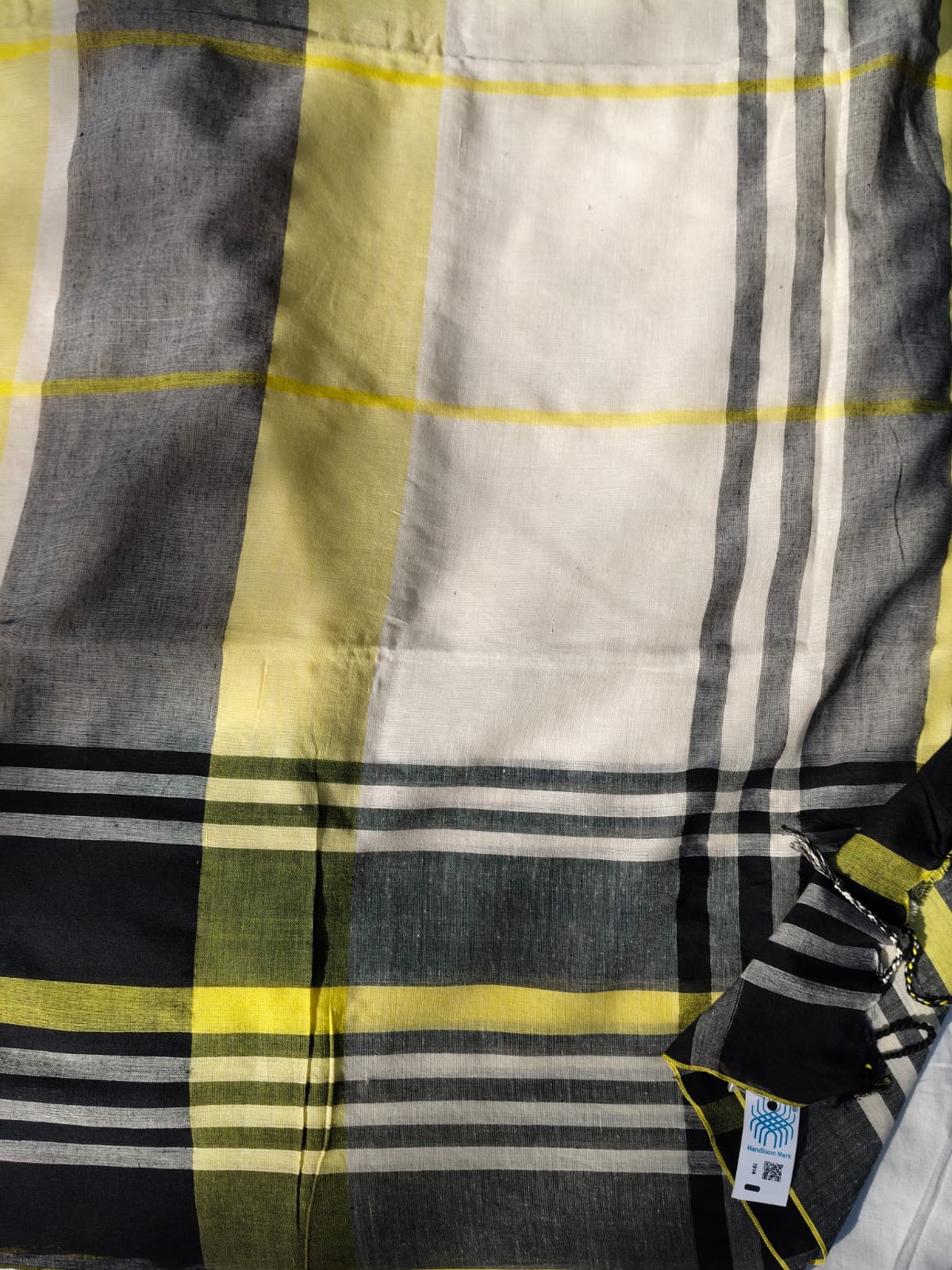 Handloom khadi cotton chequered sareeHandloom khadi cotton chequered saree