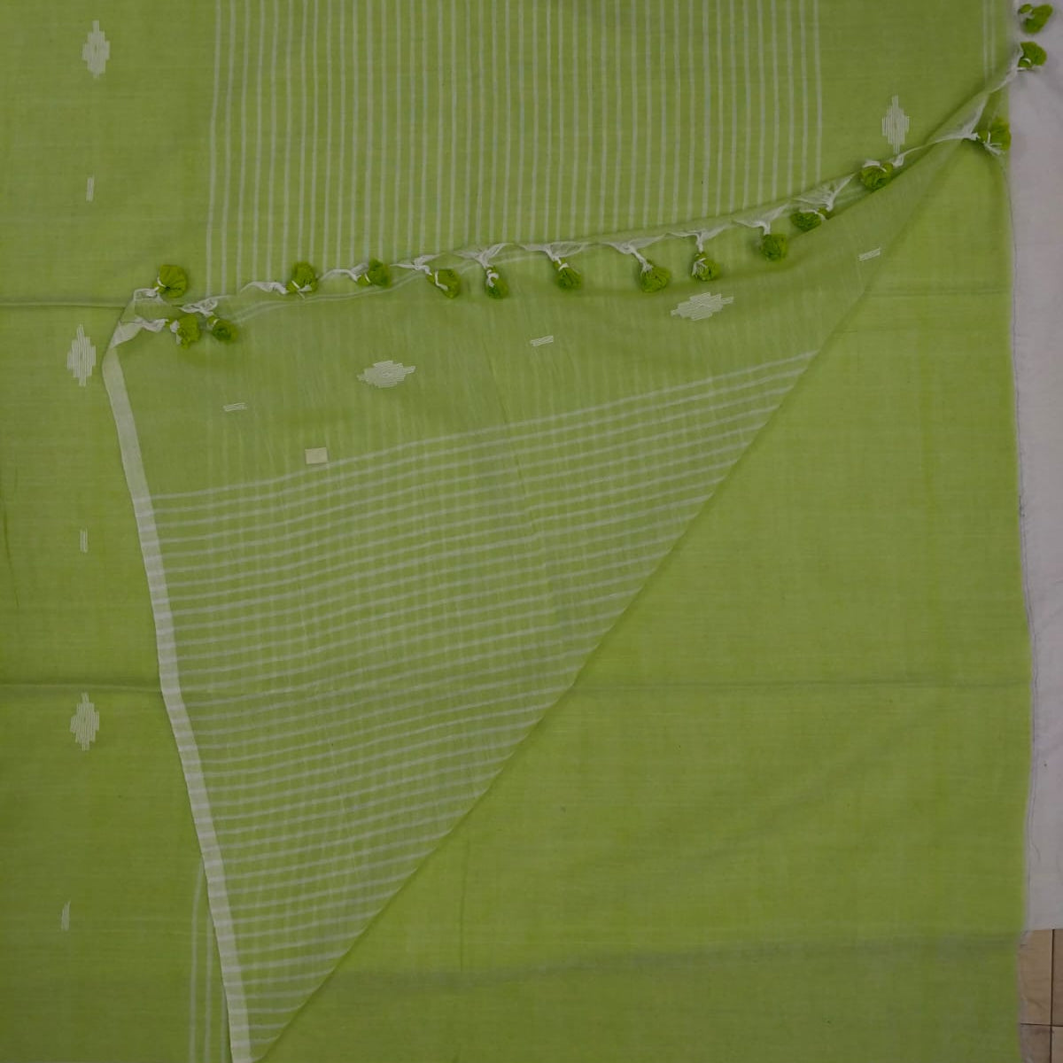 Handloom pure mul cotton jamdani saree