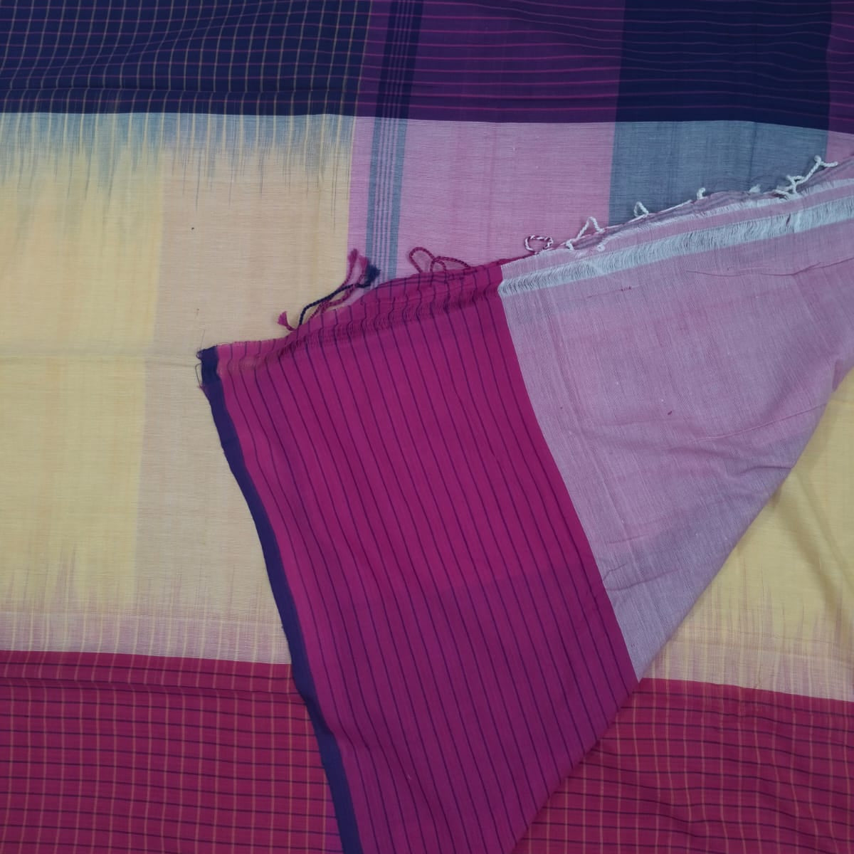 Handloom cotton saree