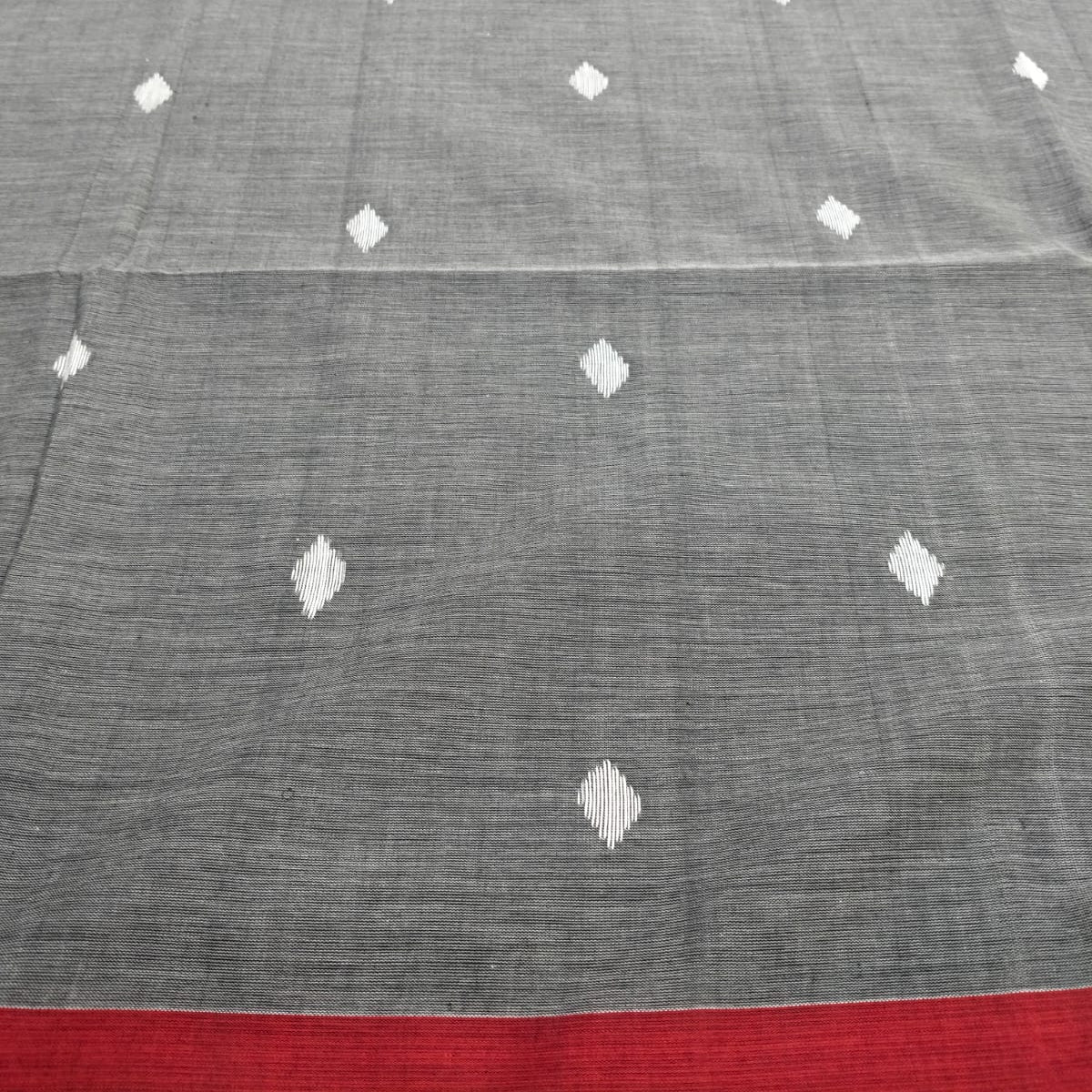 Handloom cotton jamdani saree