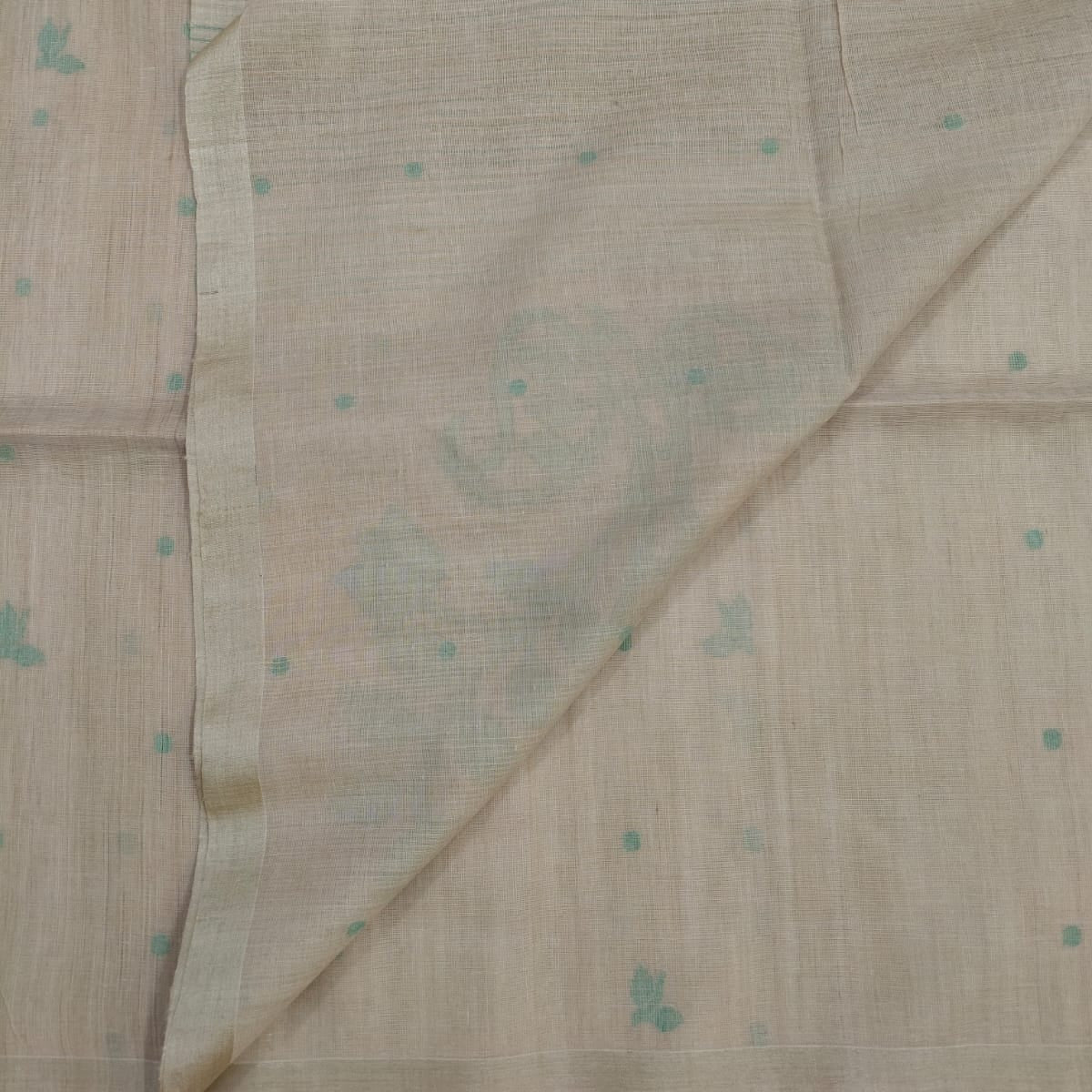 The blouse piece