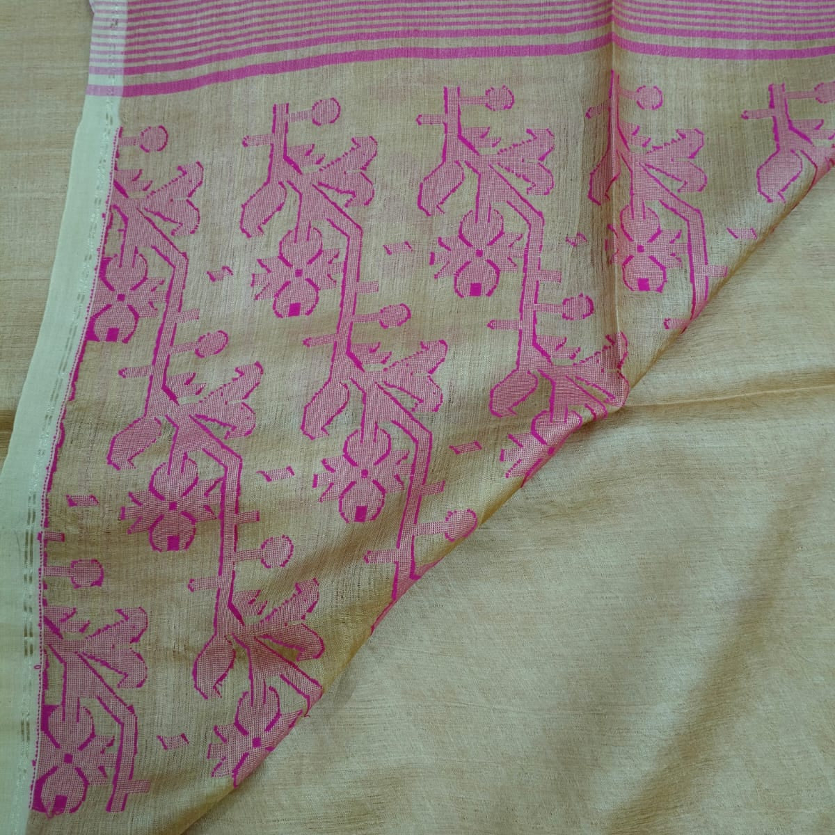 The reverse side of pallu