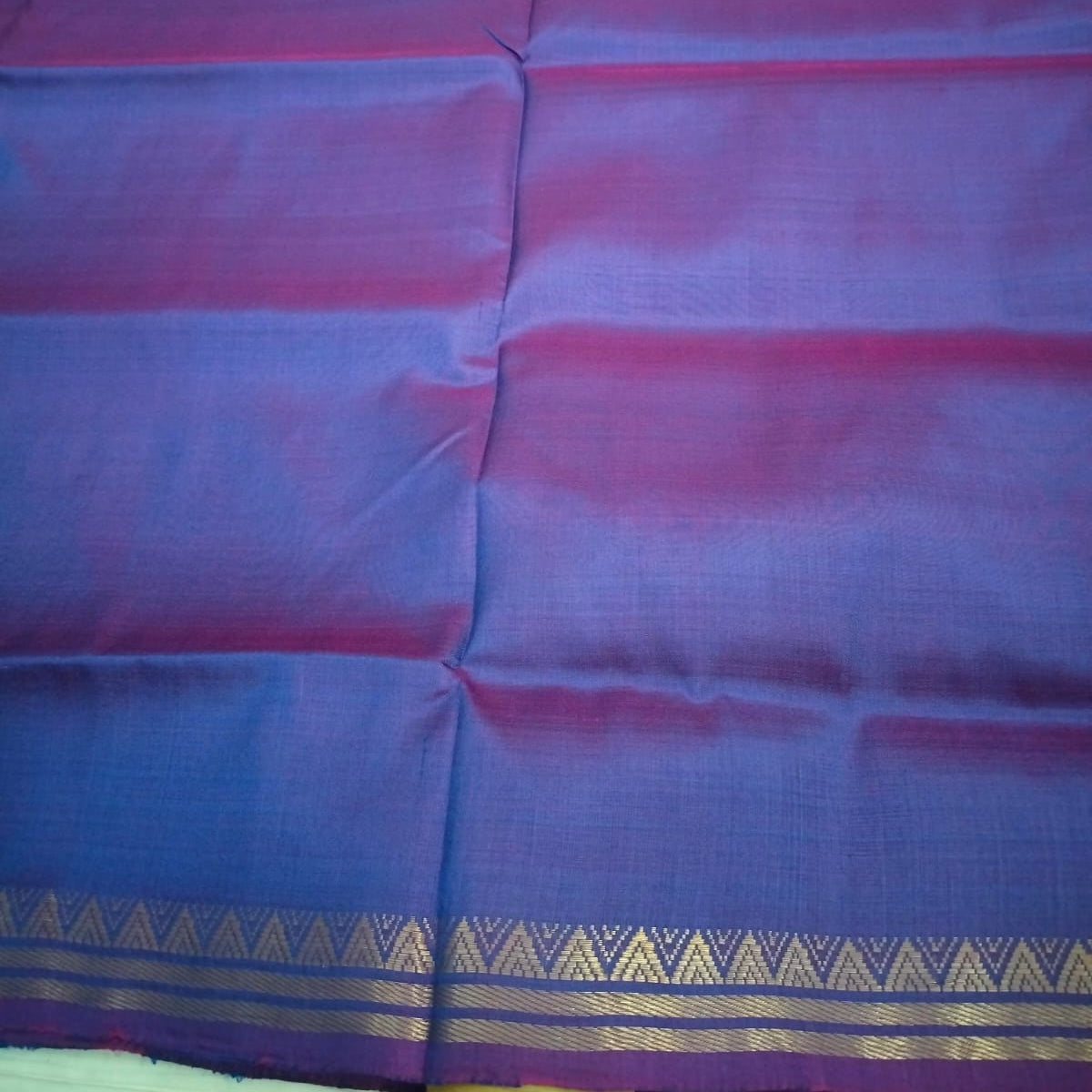 Handloom pure katan/muberry silk with small border
