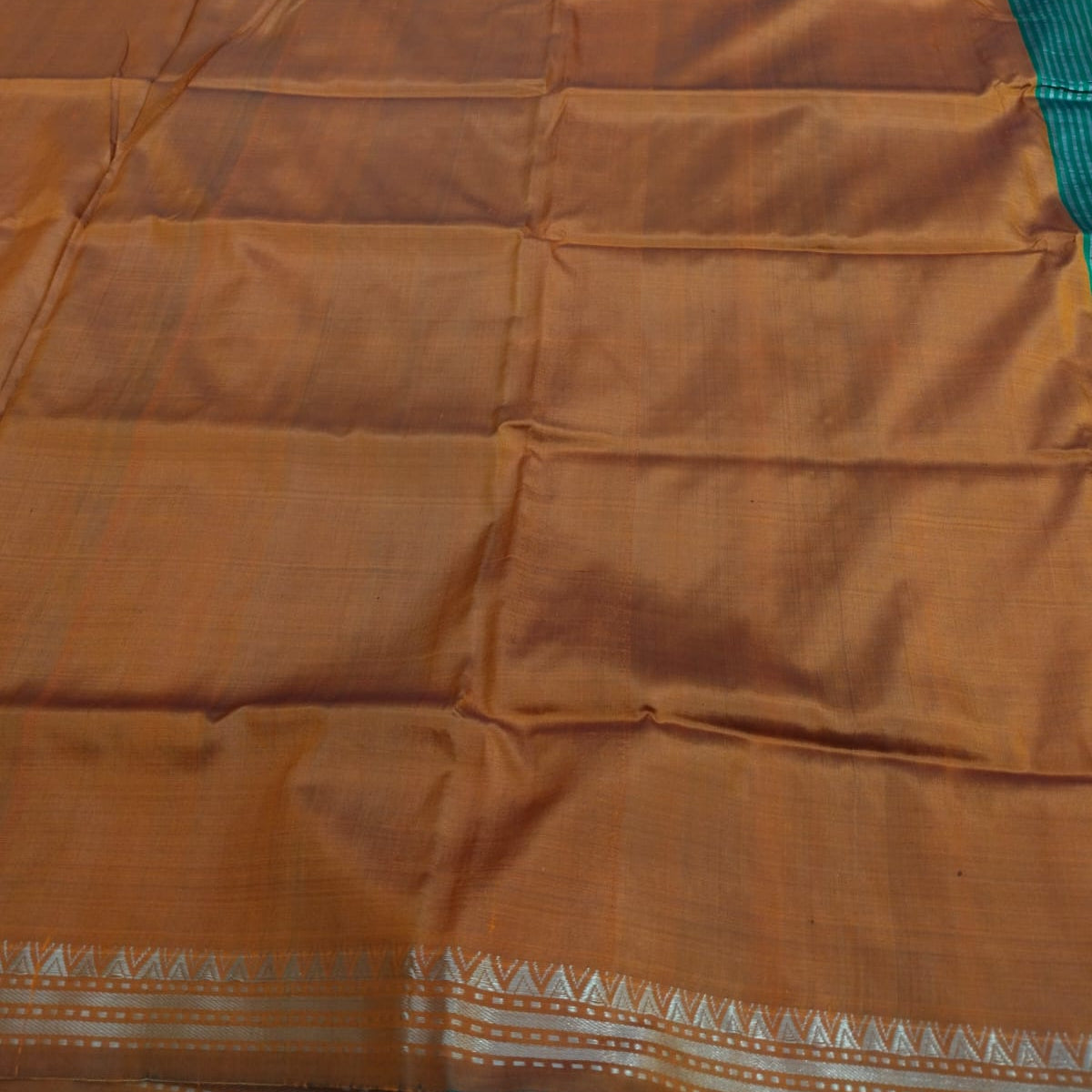 Handloom katan silk/mulberry silk plain saree with 1 inch zari border.