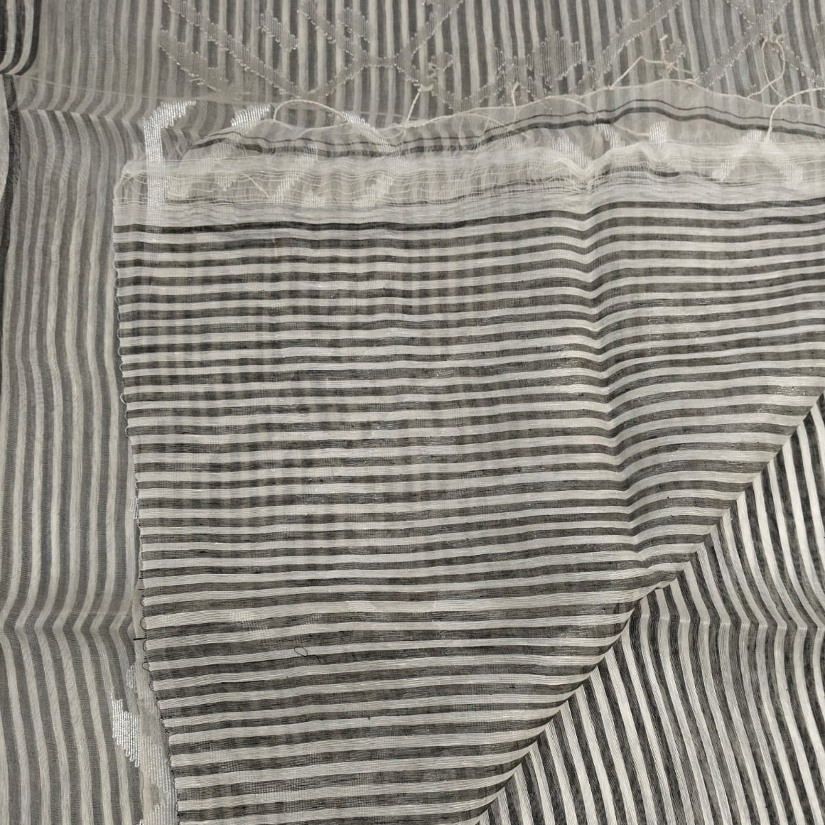 Handloom stripped striped silk linen saree with muslin pallu