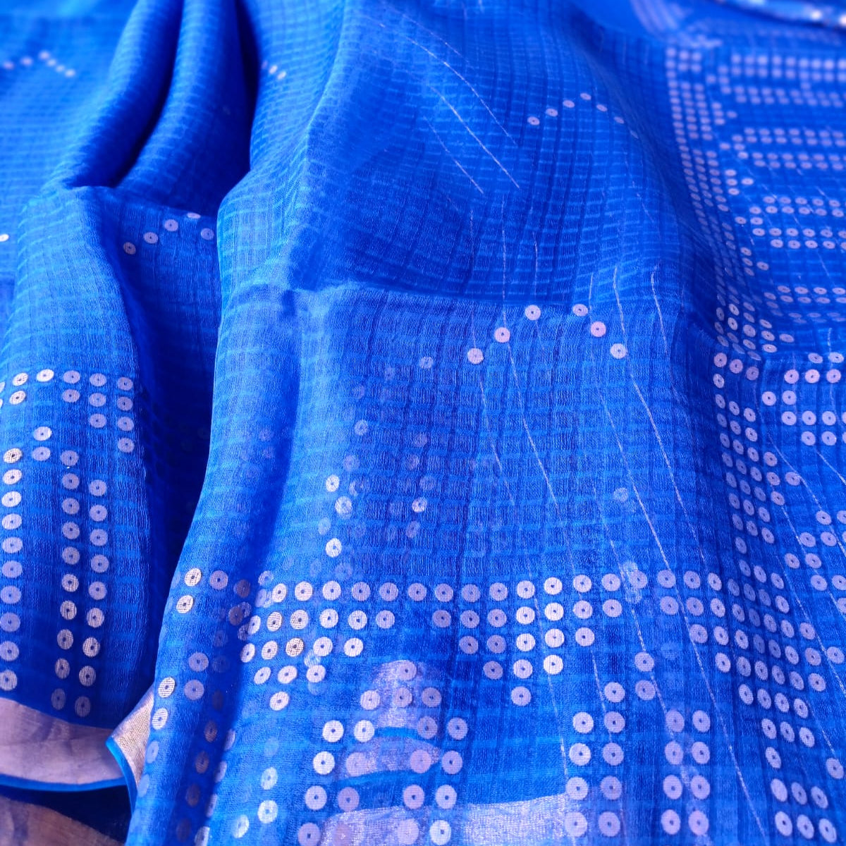 self chequred handwoven sequin